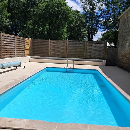 La Laujere Ivie - Gite & Piscine Privative Saint-Hilaire-du-Bois  ภายนอก รูปภาพ