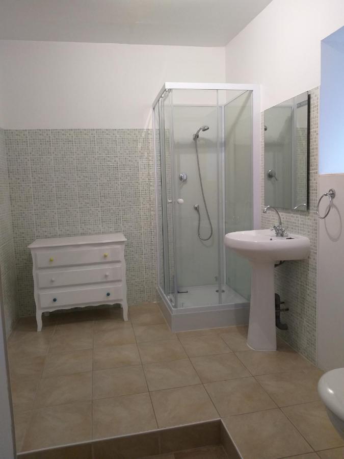 La Laujere Ivie - Gite & Piscine Privative Saint-Hilaire-du-Bois  ภายนอก รูปภาพ